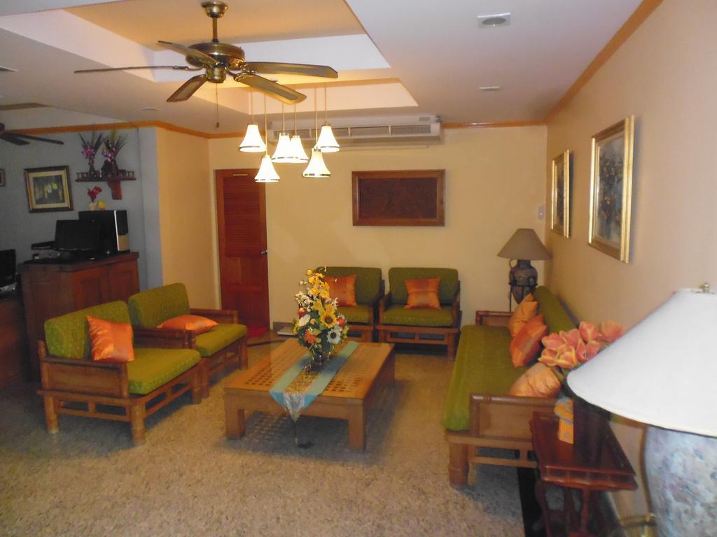 Villa Oranje Pattaya Exteriör bild