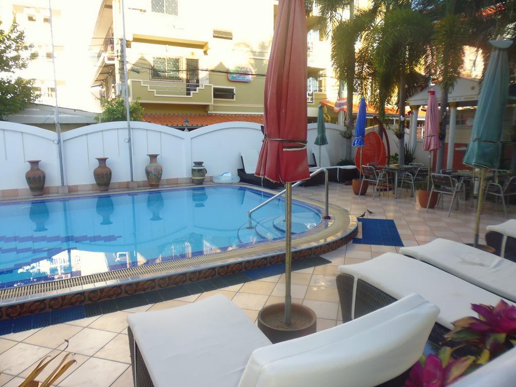 Villa Oranje Pattaya Rum bild
